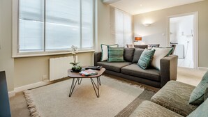 Premium Apartments | Oppholdsområde | TV