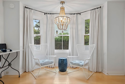 Sweet reTreat, Perfect Location