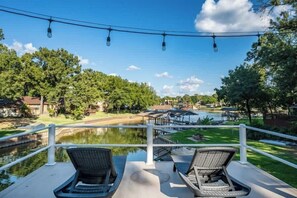 Property grounds - 20 Guest, Lakefront Retreat, Hot Tub, Jet Ski Rental (Mabank)