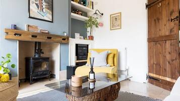 TV, fireplace, offices