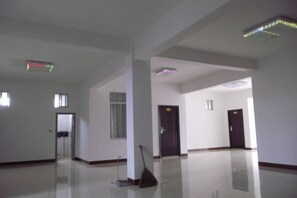 Bahagian dalam