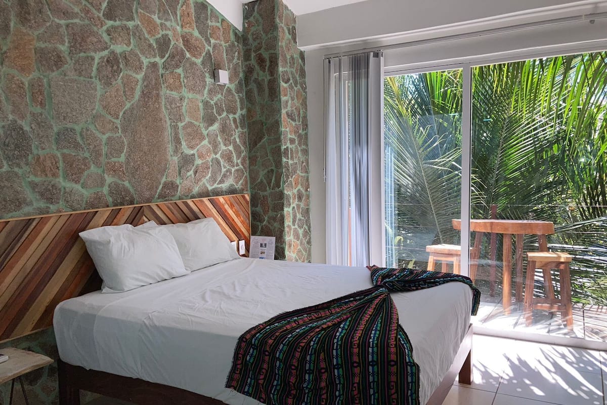 2 bedrooms, in-room safe, individually decorated, individually furnished