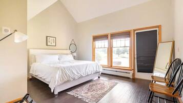 3 bedrooms, WiFi, bed sheets