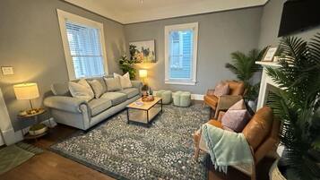 電視、壁爐、 辦公室