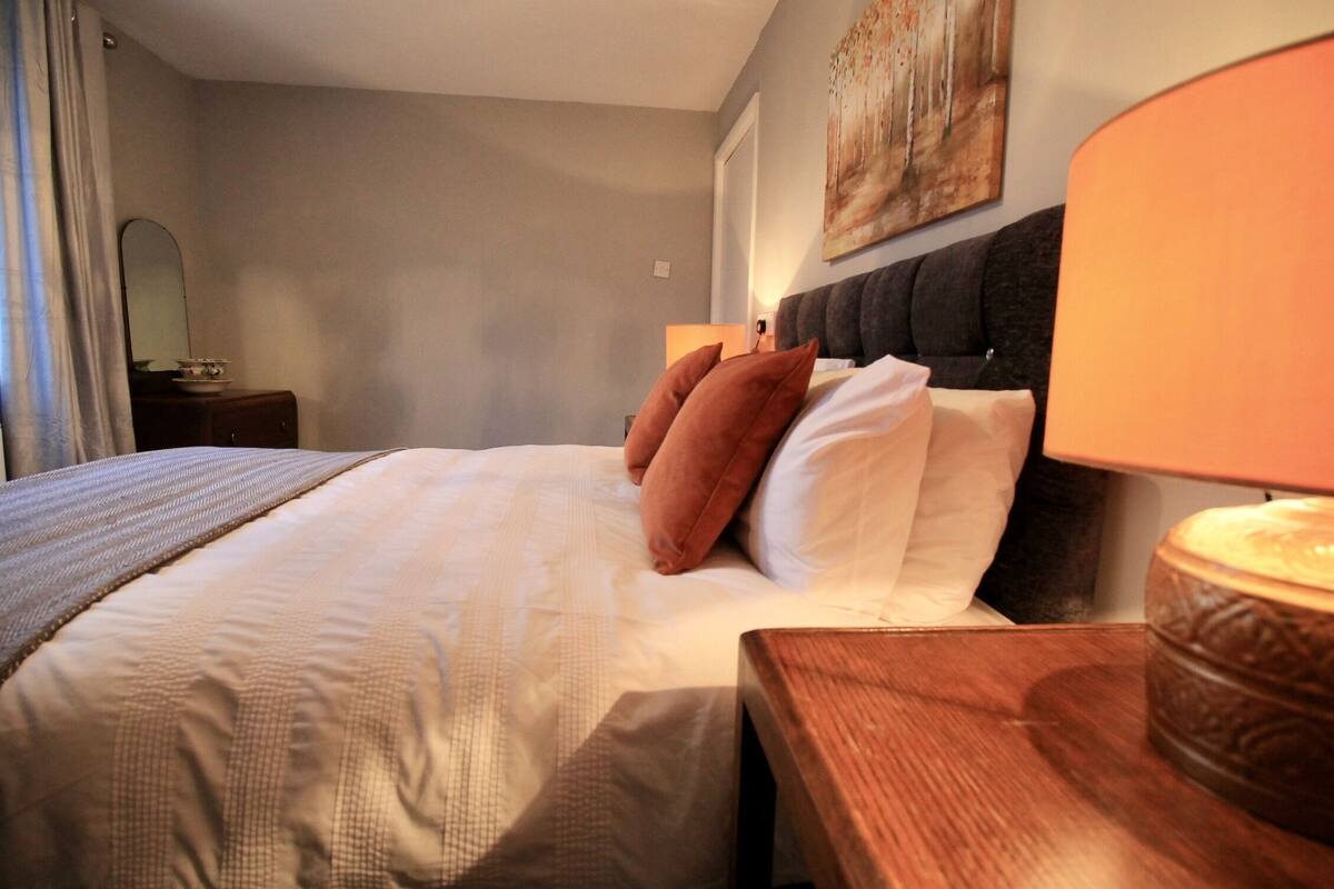 Family Room (Room 1) | Bed sheets