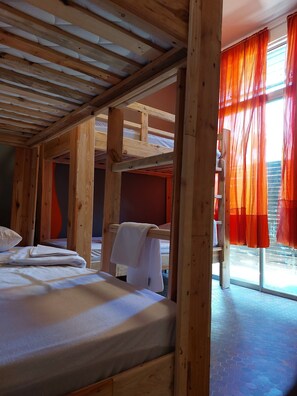 Standard Shared Dormitory | Hypo-allergenic bedding, soundproofing, iron/ironing board, bed sheets - The GREEN Hostel (Pointe-à-Pitre)