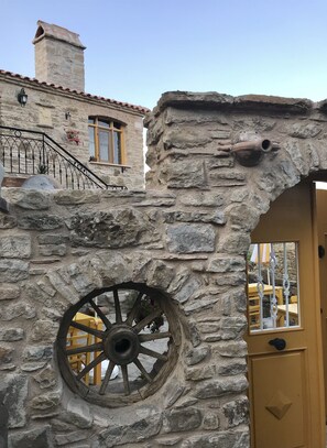 Exterior - SARI KEÇİ TAŞ OTEL (Gökçeada)