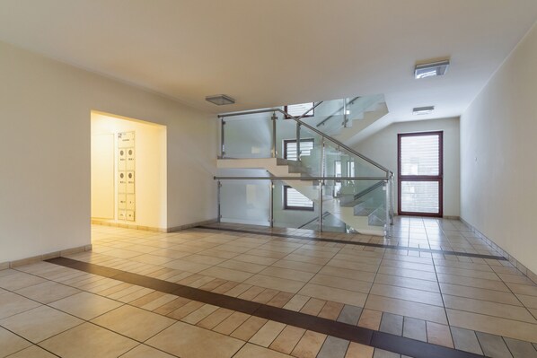 Exterior - Apartment Cracow Pilotow by Renters (Kraków)