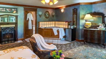 Raphael | Jetted tub