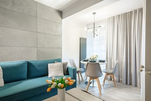 Appartement, 1 chambre, balcon | Salle de séjour