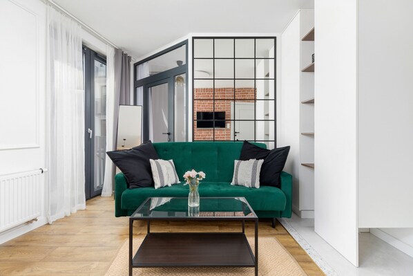 Apartment, 1 Schlafzimmer, Balkon | Wohnzimmer