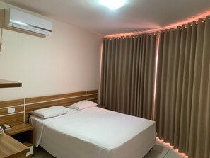 Free WiFi, bed sheets - Toulon Multi Residence (Caldas Novas)