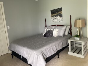 3 Schlafzimmer, Schreibtisch, Reisekinderbett, kostenloses WLAN