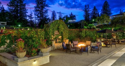 The Lodge at Healdsburg, Tapestry Collection by Hilton