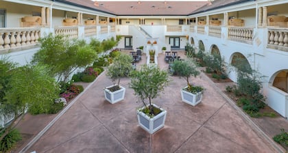 The Lodge at Healdsburg, Tapestry Collection by Hilton