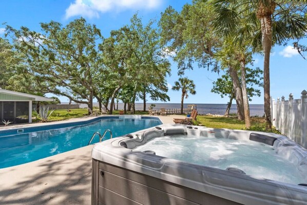 Outdoor pool, a heated pool