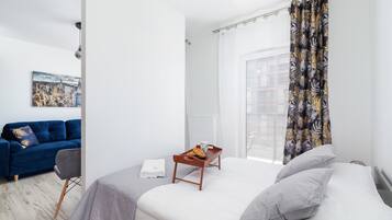 Apartment, 1 Bedroom, Balcony | Bed sheets