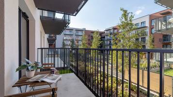 อพาร์ทเมนท์, 1 ห้องนอน, ระเบียง | ระเบียง