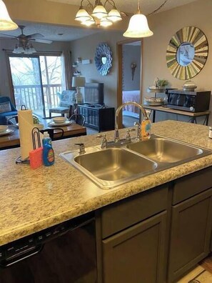 Interior - OUTDOOR POOL!/2MI TO SDC/LARGE DECK/OUTDOOR TRAIL! (Reeds Spring)