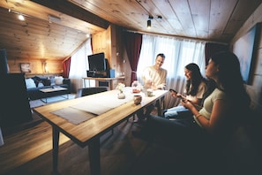 Premium-Apartment (Veilchen) | Wohnbereich