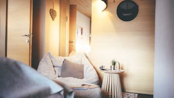 Căn hộ tiện nghi đơn giản (Nelke) | Chăn bông, két bảo mật tại phòng