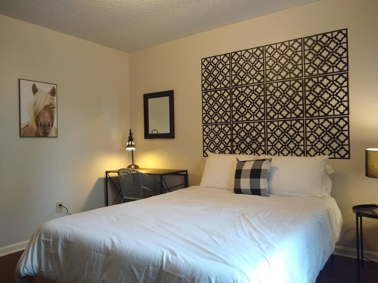 2 bedrooms, WiFi, bed sheets