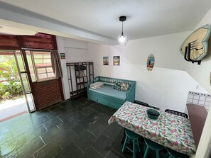 Free WiFi, bed sheets - Chales da Lua Juquehy (São Sebastião)