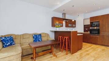 Studio, Balcony | Living room