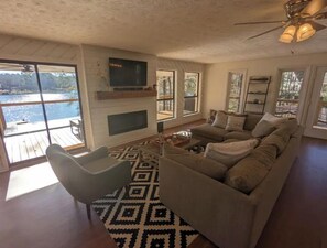 Smart TV, fireplace, books