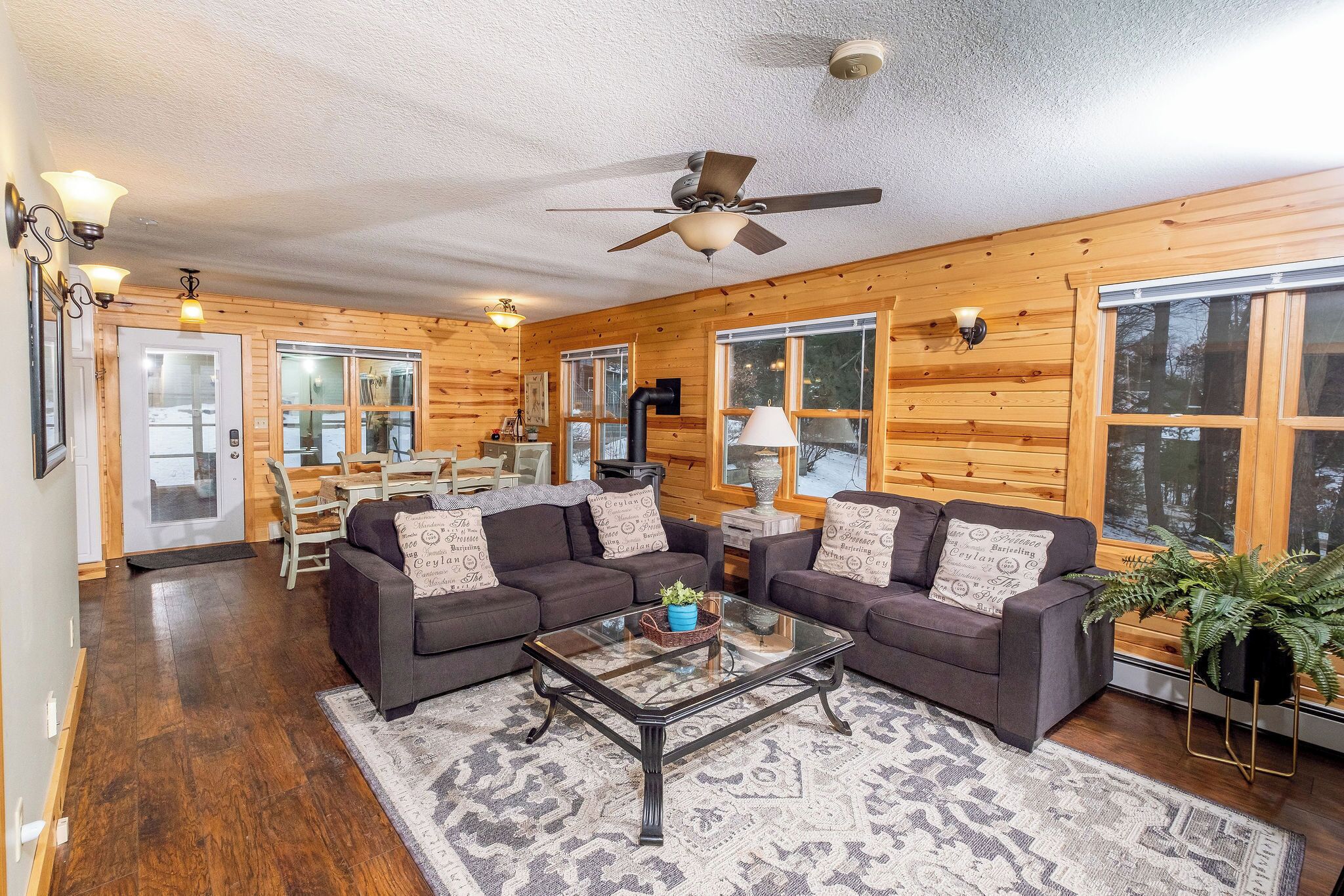 智能電視、壁爐