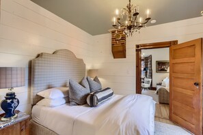 Luxury House | Iron/ironing board, free WiFi, bed sheets - A-Lodge Lyons (Lyons)