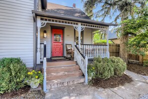 Rumah Mewah | Teras/patio