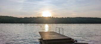 Spacious lakefront home w/ deck, firepit, and pergola in Hideout gated community