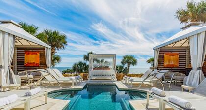 14th-floor condo at Gulf-front resort - central AC, balcony, pool, & hot tub