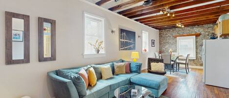 Televisie en een open haard