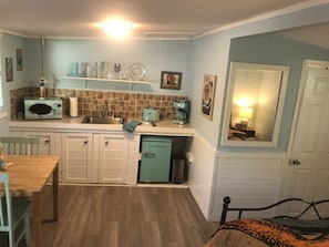 Studio | In-room dining