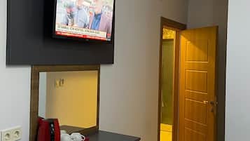 Standard Double Room | Minibar, desk, free WiFi