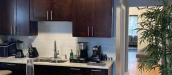 Great 3 bedroom rental unit near Logan Square