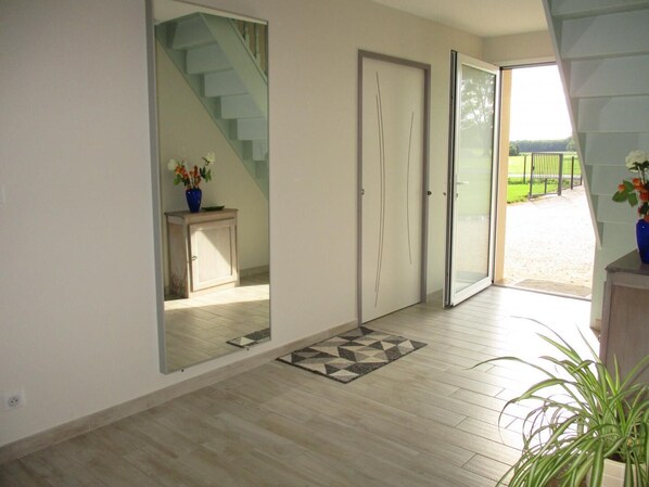 Interior - La Ferme de Chivières (SERLEY)