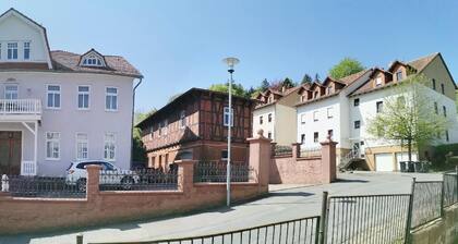 Ferienwohnung Friedrichroda für 1 - 5 Personen mit 1 Schlafzimmer - Ferienwohnung in Ein- oder Mehrf