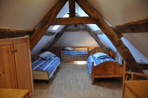 5 bedrooms, internet