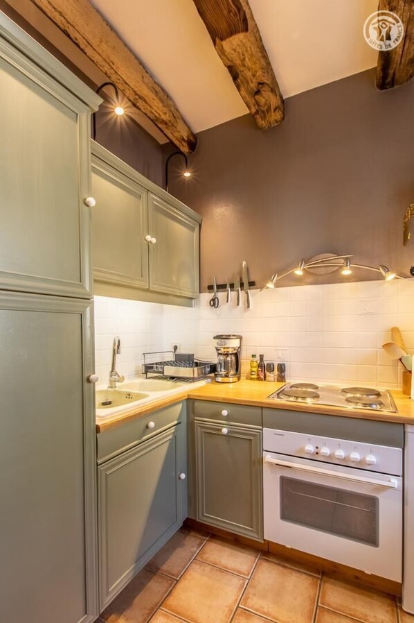 Microwave, oven, highchair