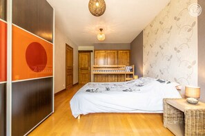 3 chambres, accĂšs Internet