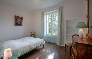 2 quartos, acesso à internet