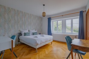 5 bedrooms, internet