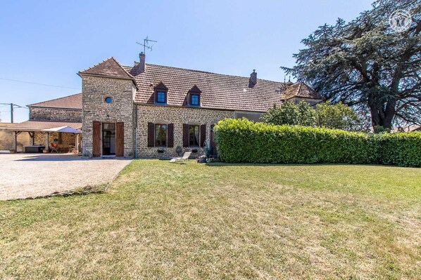 Exterior - Le Clos de Lepeiche (SAINT SERNIN DU PLAIN)