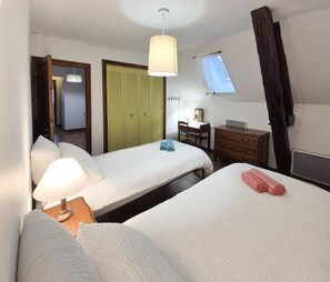 3 bedrooms, Internet - Le Clos de Lepeiche (SAINT SERNIN DU PLAIN)