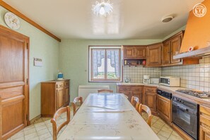 Microwave, oven, dishwasher