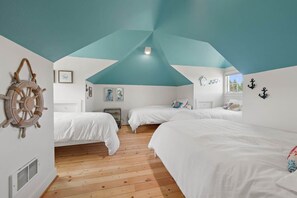 4 bedrooms, travel crib, free WiFi, bed sheets