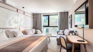 In-room safe, free WiFi, bed sheets